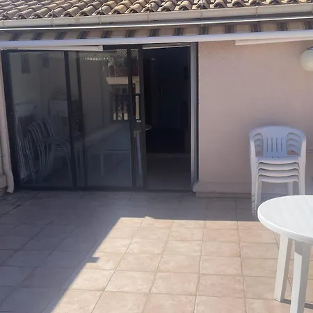 Apartmán Bright Flat With Large Terrace Bandol